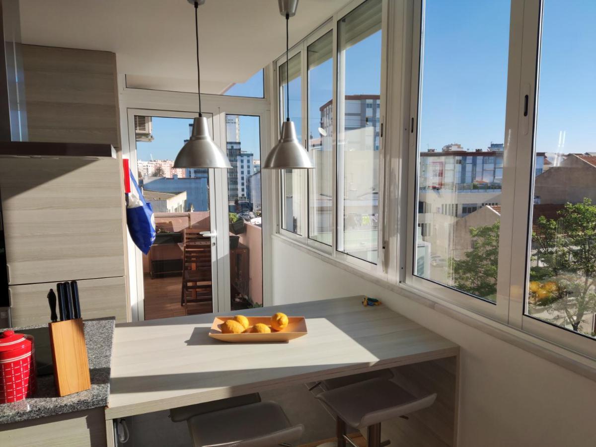 M&H Loft - Apartamento T2 Em Setúbal Esterno foto