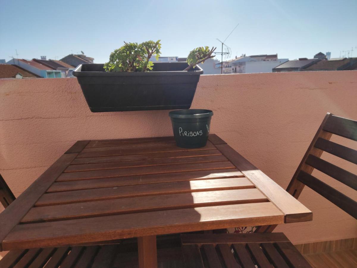 M&H Loft - Apartamento T2 Em Setúbal Esterno foto